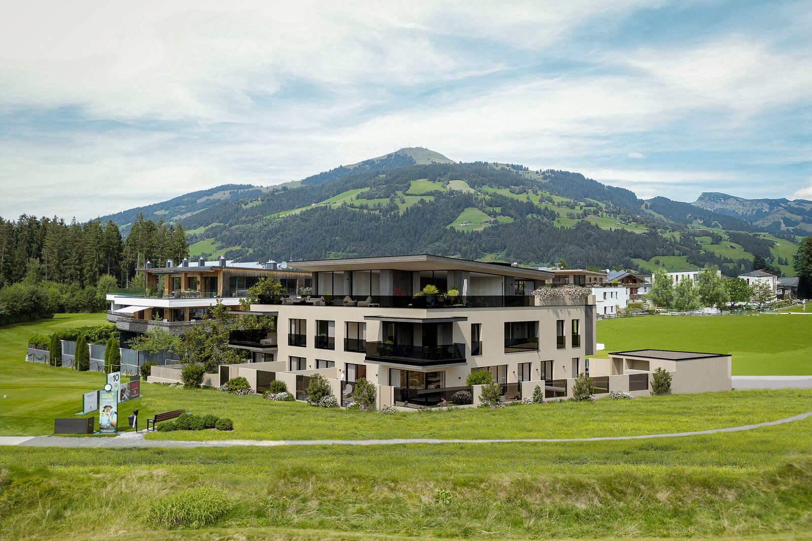 Mehrfamilienhaus Holzham Westendorf – Frontansicht mit Kitzbüheler Horn